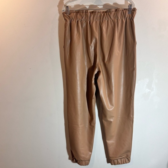 ABERCROMBIE &  FITCH Sz L Paperback Waist Drawstring Faux Leather Joggers Pants - Picture 6 of 9